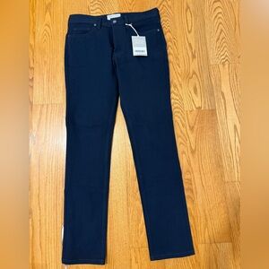 Everlane Men's slim performance 5 pocket Dark Blue Chinos. 30/32.